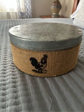 Metal farm canister